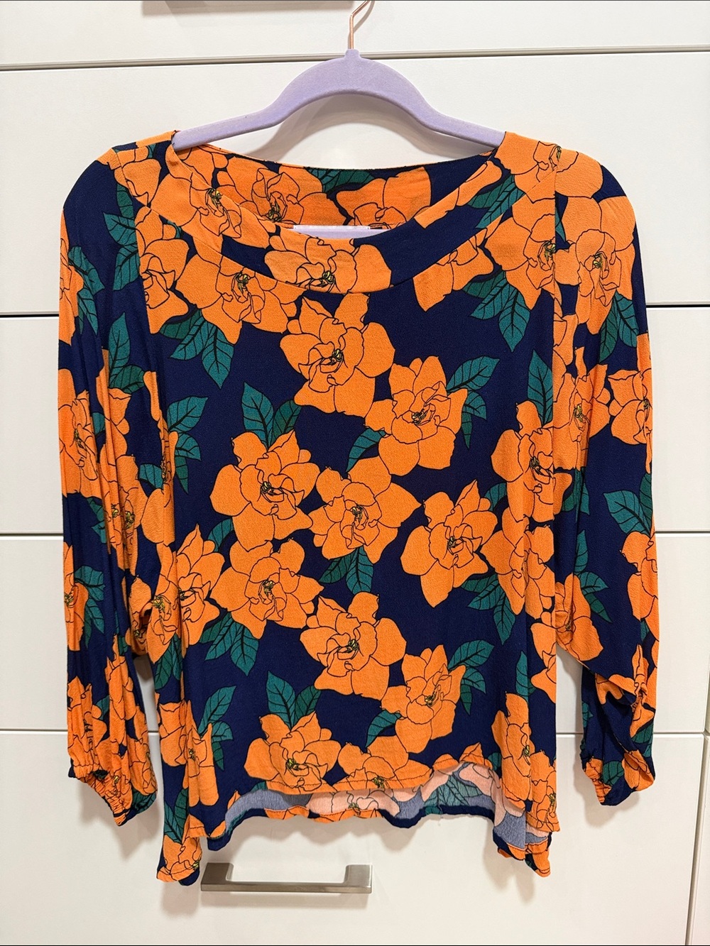 Ava Sky top Tabitha midnight gardenia L/S woven